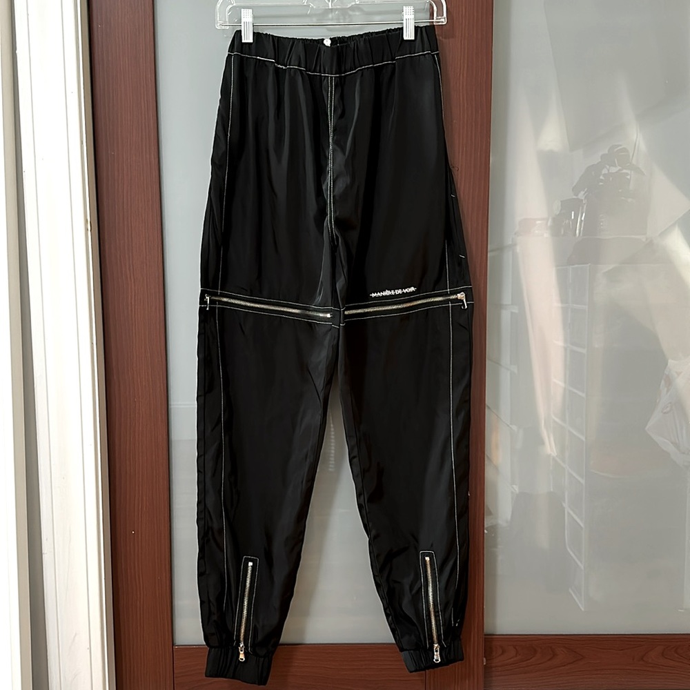 MANIERE DE VOIR CONTRAST STITCH ZIP DETAIL JOGGERS - BLACK - UK 10 / US 6